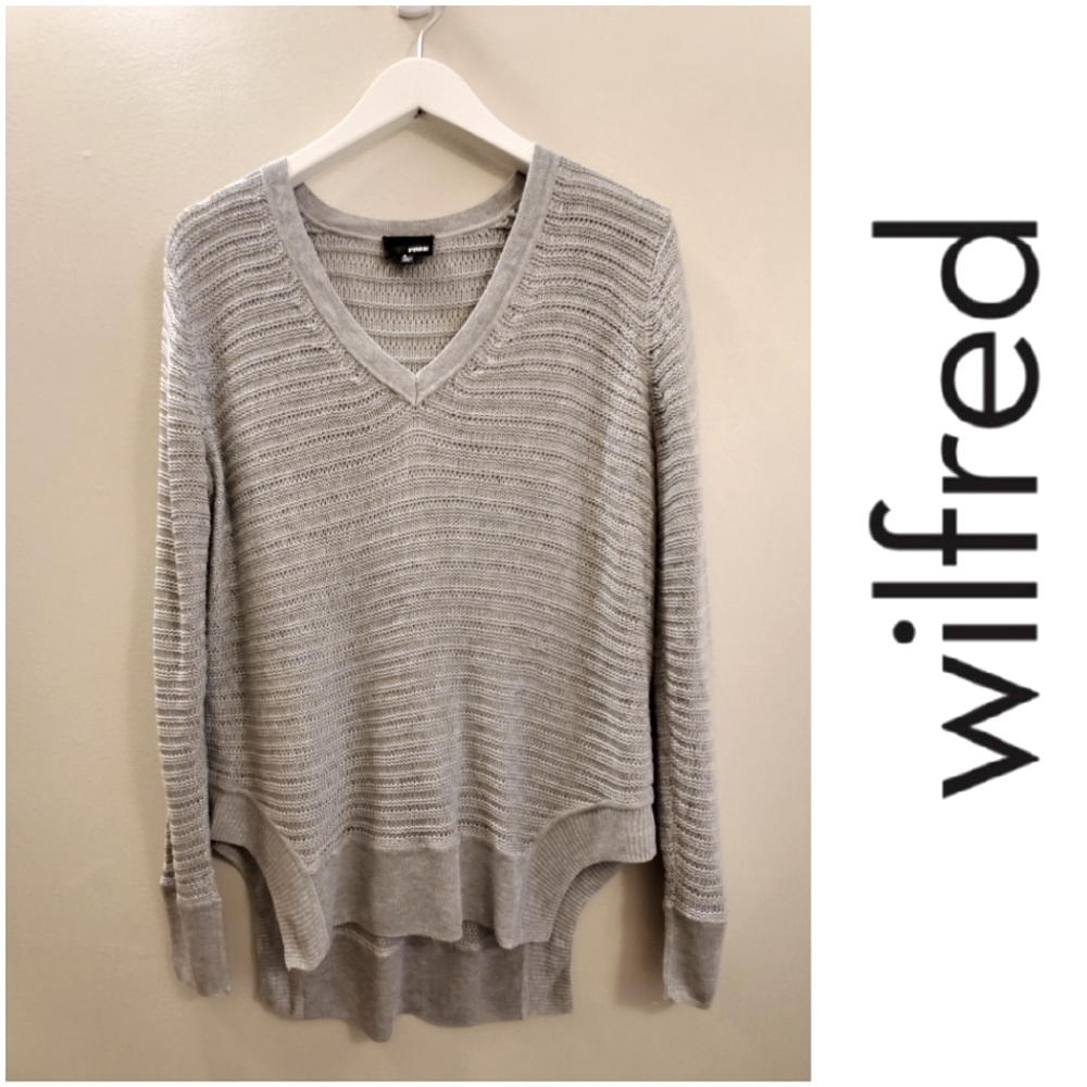 Wilfred loosefit long sleeve knit V neck sweater, unique side details